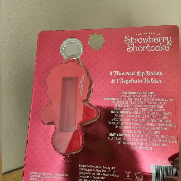 Strawberry Shortcake Socks & Lip Balm Bundle - Picture 3 of 5